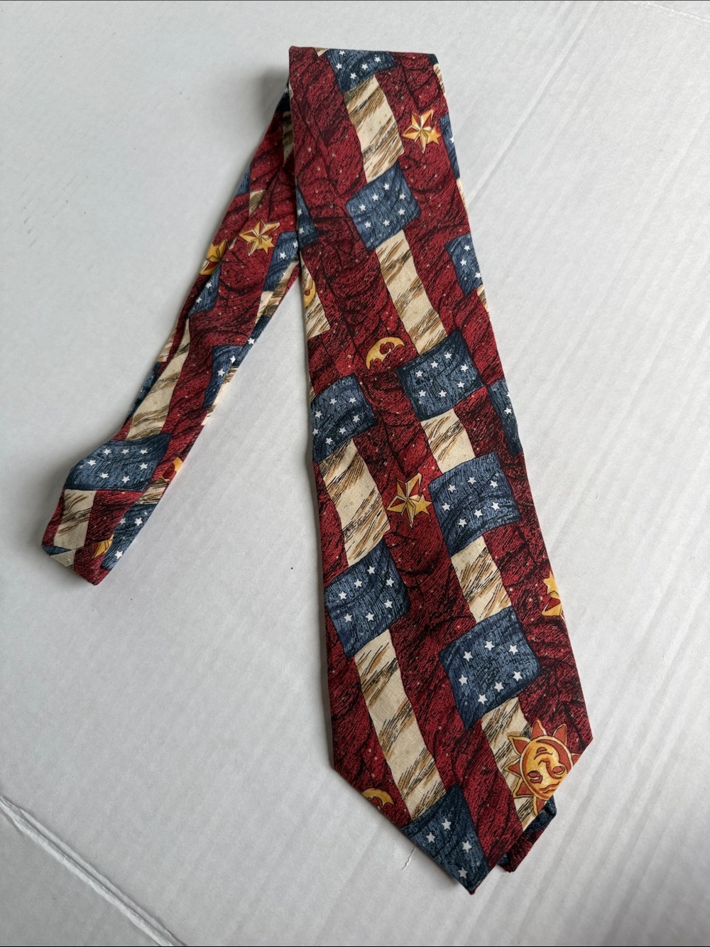 American Eagle Outfitters Red, Blue & Cream Patriotic Pattern Tie